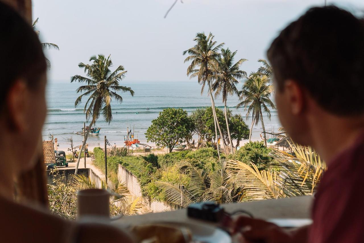 Lucky'S Surf Camp Bed and Breakfast Weligama Eksteriør billede