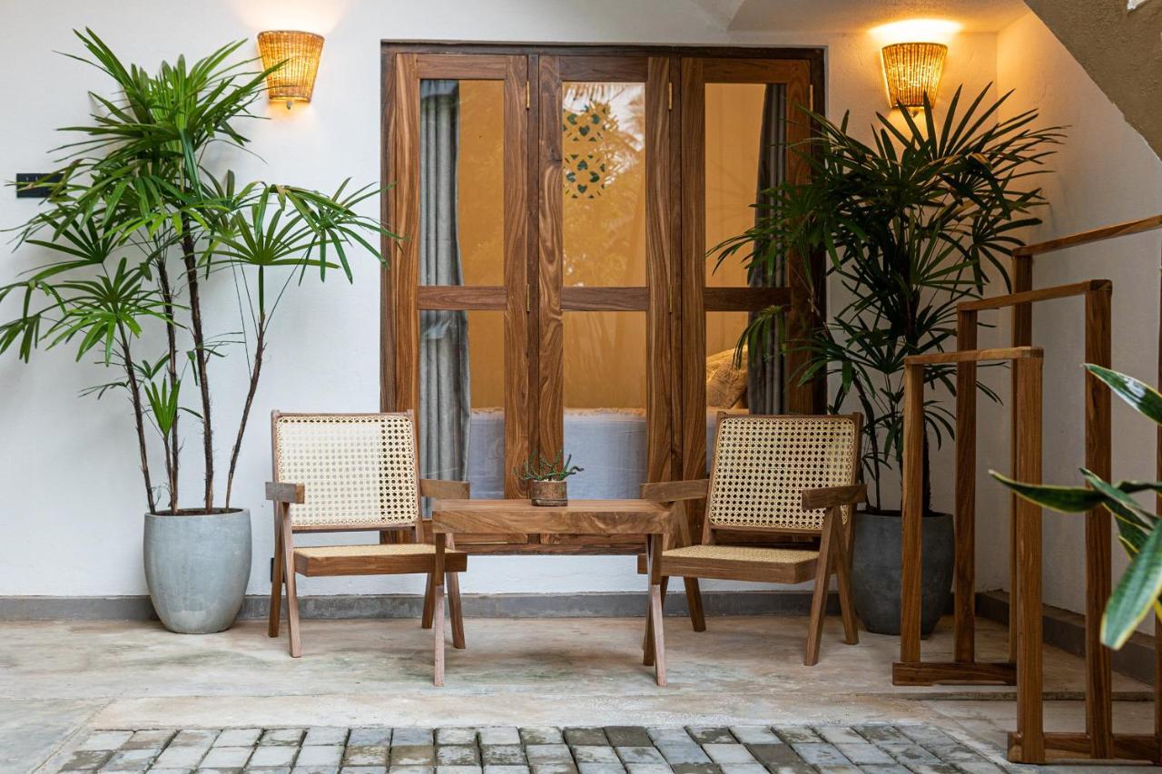 Lucky'S Surf Camp Bed and Breakfast Weligama Eksteriør billede