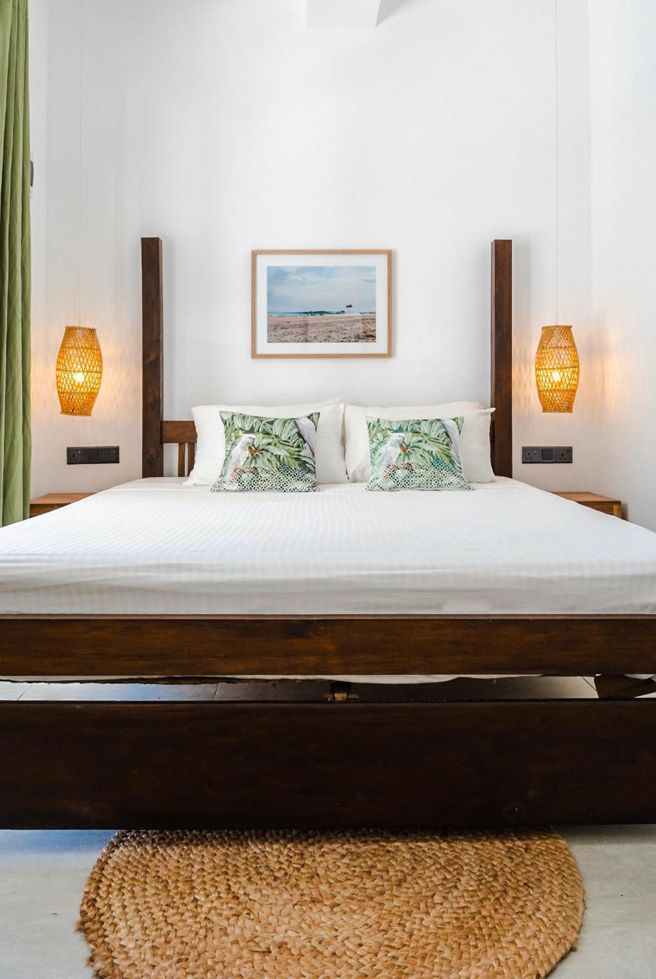 Lucky'S Surf Camp Bed and Breakfast Weligama Eksteriør billede