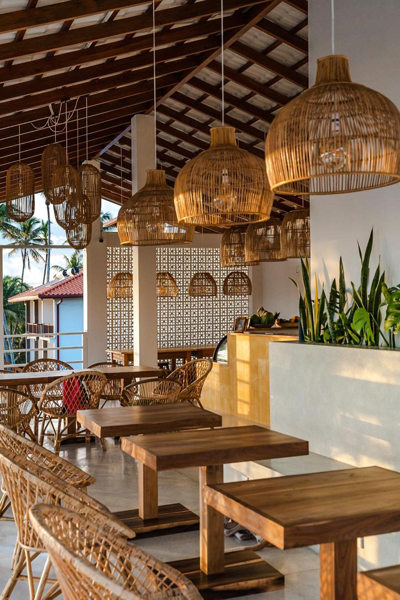 Lucky'S Surf Camp Bed and Breakfast Weligama Eksteriør billede
