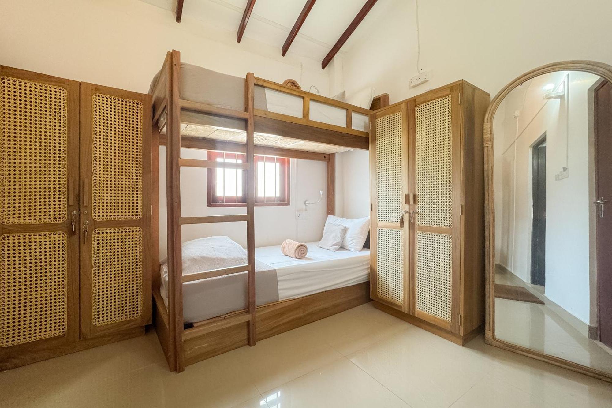 Lucky'S Surf Camp Bed and Breakfast Weligama Eksteriør billede