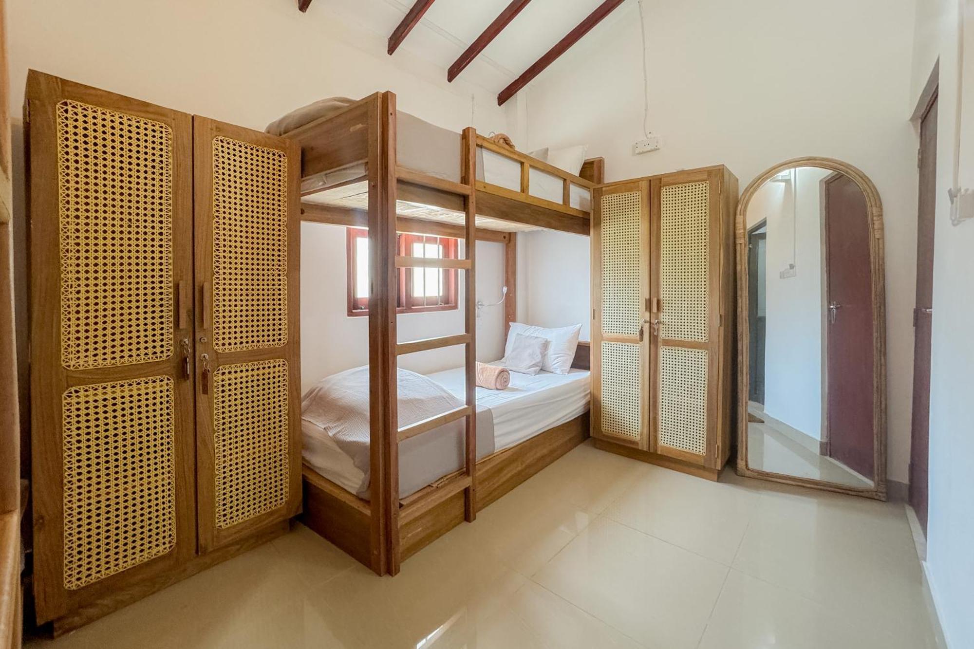 Lucky'S Surf Camp Bed and Breakfast Weligama Eksteriør billede