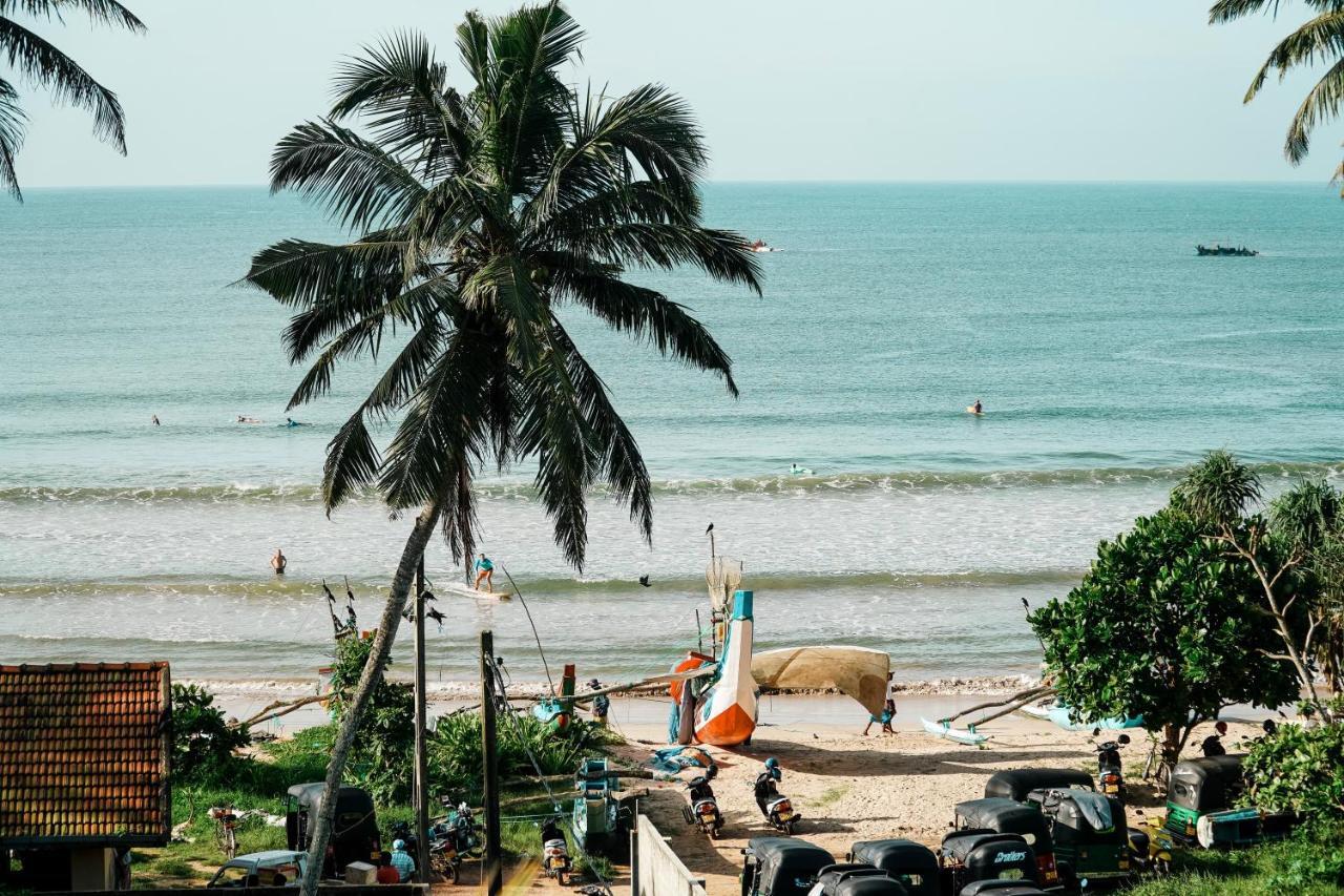 Lucky'S Surf Camp Bed and Breakfast Weligama Eksteriør billede