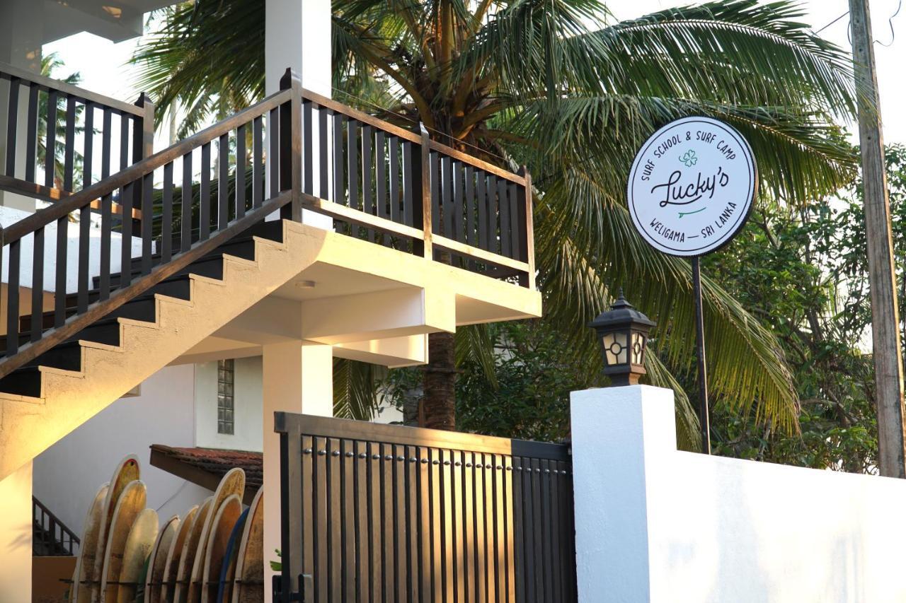 Lucky'S Surf Camp Bed and Breakfast Weligama Eksteriør billede